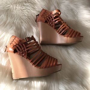 Altar’d State Quality Wedge